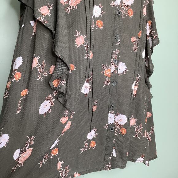 Torrid Floral Pin Tuck Button Front Flutter Ruffle Sleeve Yoked Top Army Green - Picture 4 of 16